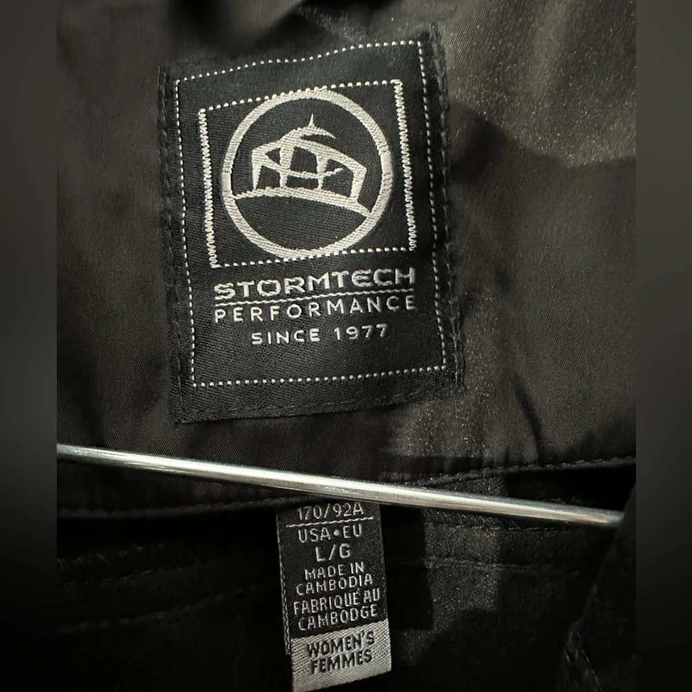 Stormtech Performance Women’s Rain Jacket Lined S… - image 3